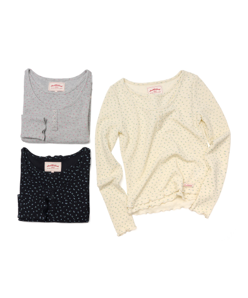 AMESWORLDWIDE（アメスワールドワイド）の「CLASSIC FLOWER HENLEY NECK LS TEE CREAM（Tシャツ/カットソー・レディース・その他・SMALL/MEDIUM）」の2枚目の写真