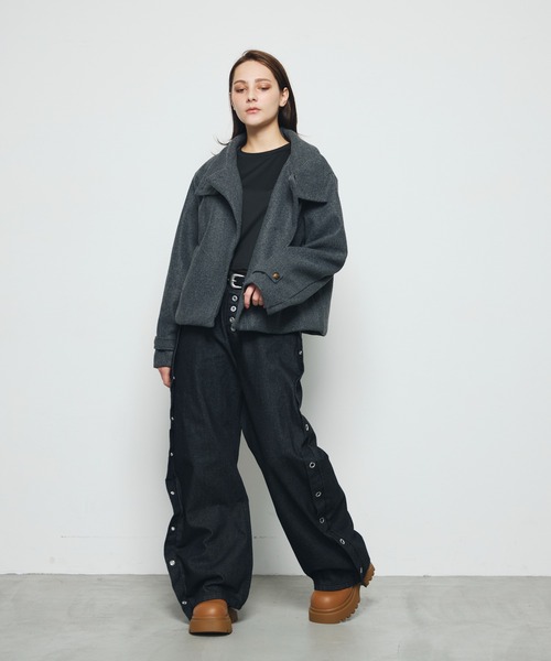 DAZE(デイズ)の「ハトメ切替デザイン ワイド デニムパンツ(デニムパンツ・メンズ・ブラック系・SMALL/MEDIUM/LARGE/X-LARGE)」の21枚目の写真