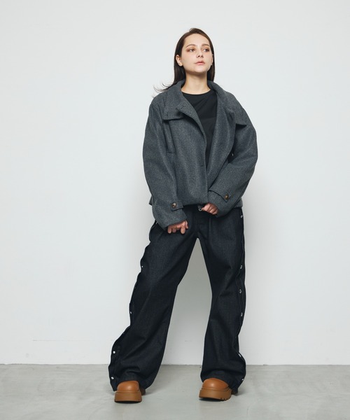 DAZE(デイズ)の「ハトメ切替デザイン ワイド デニムパンツ(デニムパンツ・メンズ・ブラック系・SMALL/MEDIUM/LARGE/X-LARGE)」の22枚目の写真
