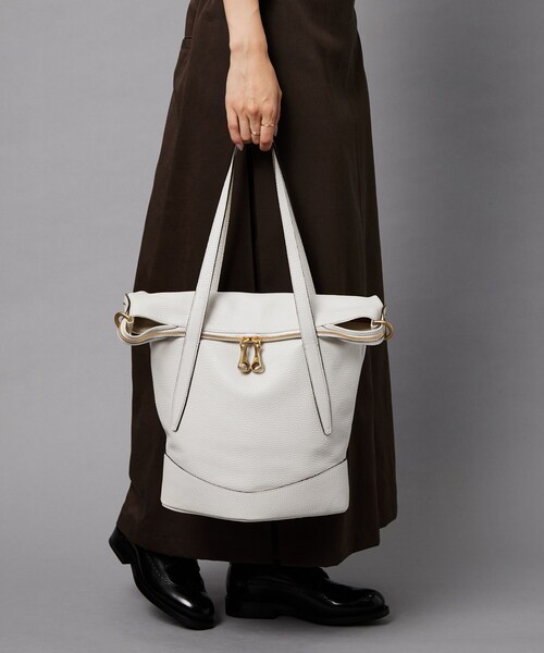 TOFF&LOADSTONE(トフアンドロードストーン)の「Wing tote (ウィング トート)(トートバッグ・レディース・ホワイト系/サンドベージュ/ブラック・00)」の19枚目の写真