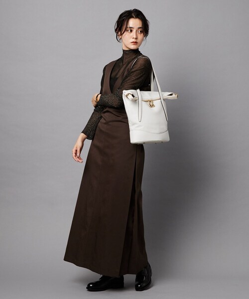 TOFF&LOADSTONE(トフアンドロードストーン)の「Wing tote (ウィング トート)(トートバッグ・レディース・ホワイト系/サンドベージュ/ブラック・00)」の6枚目の写真