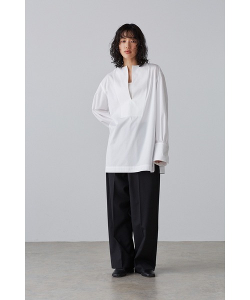 YLEVE(イレーヴ)の「BOURRIENNE × YLEVE / SUPIMA COTTON TYPEWRITER LONG SH / KAN(シャツ/ブラウス・レディース・ネイビー/ホワイト・0/1)」の4枚目の写真