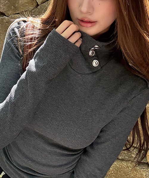 ADDITION STORE(アディションストア)の「シルバーボタン エポレット ハイネック ロングスリーブニット(ニット/セーター・レディース・グレー/ブラック・SMALL/LARGE/MEDIUM)」の9枚目の写真