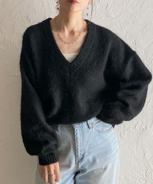 She's Closet(シーズクローゼット)の「ウール混 長袖 Vネック オーバーサイズ モヘアタッチ シャギーニット トップス(ニット/セーター・レディース・ブラウン/ブラック/オフホワイト/グレー・FREE)」の3枚目の写真