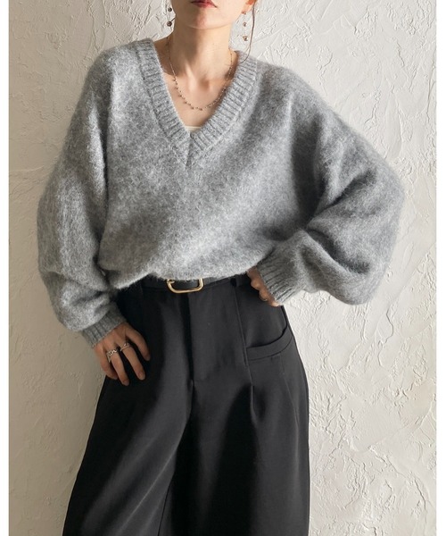 She's Closet(シーズクローゼット)の「ウール混 長袖 Vネック オーバーサイズ モヘアタッチ シャギーニット トップス(ニット/セーター・レディース・ブラウン/ブラック/オフホワイト/グレー・FREE)」の6枚目の写真