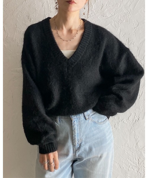 She's Closet(シーズクローゼット)の「ウール混 長袖 Vネック オーバーサイズ モヘアタッチ シャギーニット トップス(ニット/セーター・レディース・ブラウン/ブラック/オフホワイト/グレー・FREE)」の11枚目の写真