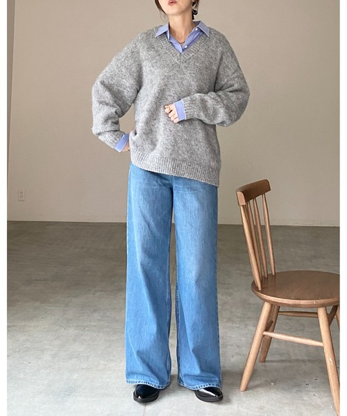 She's Closet(シーズクローゼット)の「ウール混 長袖 Vネック オーバーサイズ モヘアタッチ シャギーニット トップス(ニット/セーター・レディース・ブラウン/ブラック/オフホワイト/グレー・FREE)」の13枚目の写真