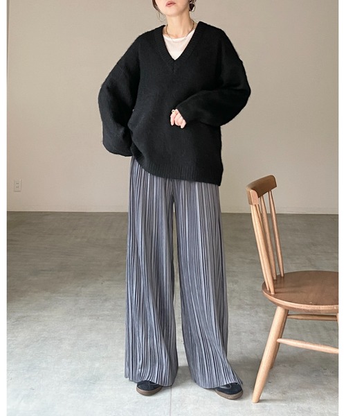 She's Closet(シーズクローゼット)の「ウール混 長袖 Vネック オーバーサイズ モヘアタッチ シャギーニット トップス(ニット/セーター・レディース・ブラウン/ブラック/オフホワイト/グレー・FREE)」の17枚目の写真