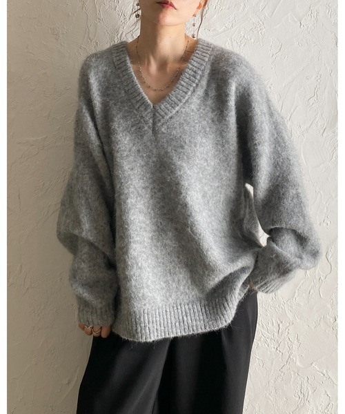 She's Closet(シーズクローゼット)の「ウール混 長袖 Vネック オーバーサイズ モヘアタッチ シャギーニット トップス(ニット/セーター・レディース・ブラウン/ブラック/オフホワイト/グレー・FREE)」の22枚目の写真