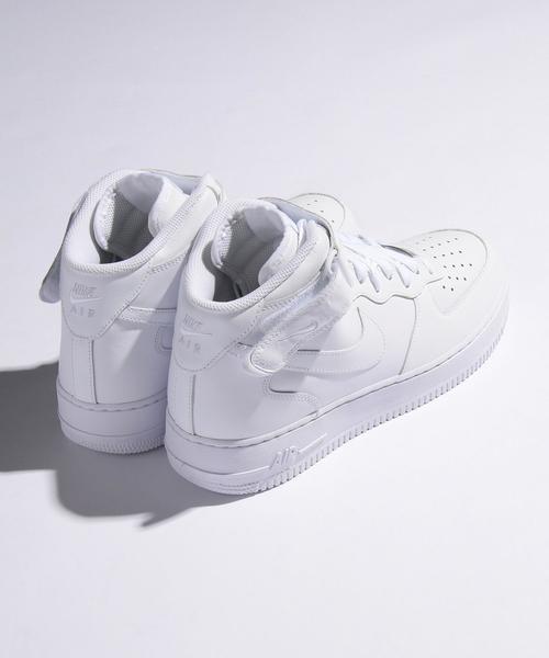NIKE(ナイキ)の「<NIKE(ナイキ)> AIRFORCE 1 MID/スニーカー(スニーカー・メンズ・ホワイト・27cm/29cm/26cm/26.5cm/28cm/27.5cm)」の5枚目の写真