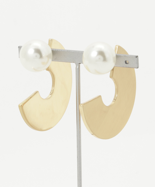 SLY（スライ）の「SEMI CIRCLE アクリルPEARL ピアス（ピアス（両耳用）・レディース・シルバー/ゴールド・FREE）」の3枚目の写真