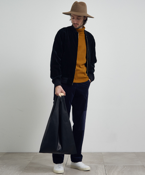 UNITED TOKYO（ユナイテッドトウキョウ）の「カーフレザートート（トートバッグ・メンズ・ブラック・FREE）」の8枚目の写真