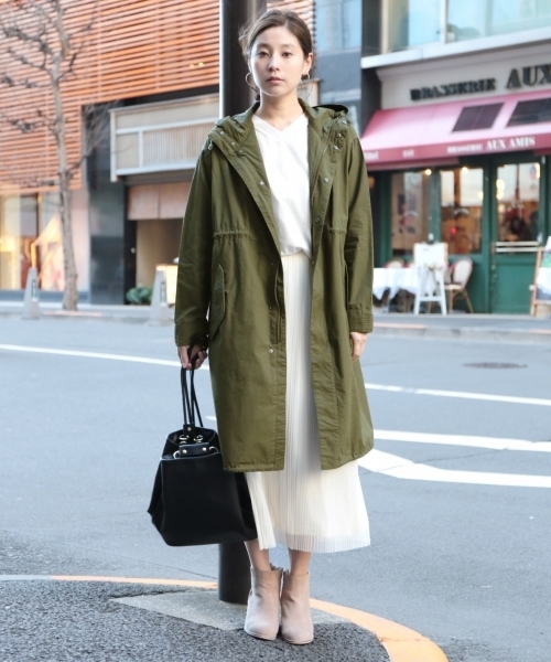 LEPSIM（レプシィム）の「14GナイロンプレーティングVネックプルオーバー　739013（ニット/セーター・レディース・イエロー/ダークネイビー/ピンク/オフホワイト/トップグレー・FREE）」の6枚目の写真