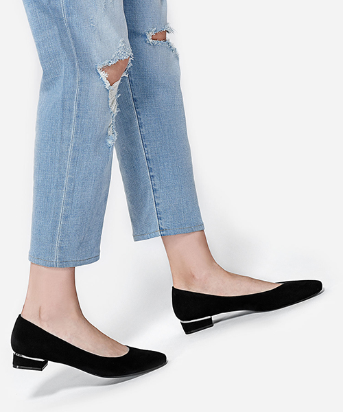 CHARLES & KEITH（チャールズ & キース）の「フォックススエードパンプス / FAUX SUEDE PUMPS（パンプス・レディース・バーガンディー/ブラック/ブラウン系その他/グレー・23.5cm/23cm/22.5cm/25cm/24.5cm）」の17枚目の写真