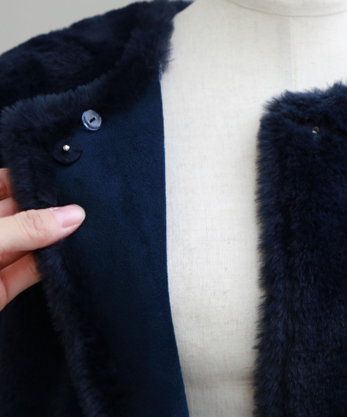 REAL CUBE（リアルキューブ）の「雑誌掲載・フード付きフェイクムートン2WAYコート（その他アウター・レディース・ネイビー/モカ/ライトベージュ・36/38/40）」の16枚目の写真