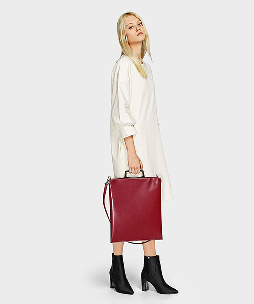 CHARLES & KEITH(チャールズ & キース)の「ルサイトヒールカーフブーツ/LUCITE HEEL CALF BOOTS(ブーツ・レディース・グレー/ブラック・23cm/23.5cm/24.5cm)」の14枚目の写真