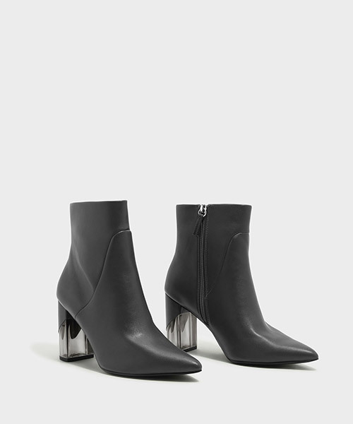 CHARLES & KEITH(チャールズ & キース)の「ルサイトヒールカーフブーツ/LUCITE HEEL CALF BOOTS(ブーツ・レディース・グレー/ブラック・23cm/23.5cm/24.5cm)」の7枚目の写真