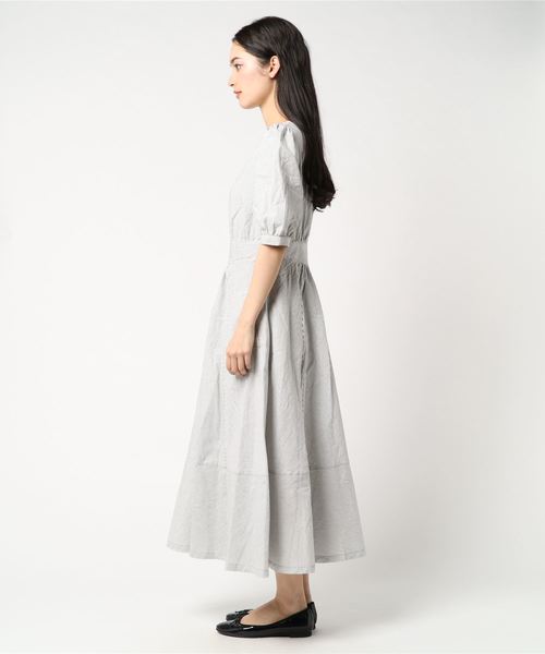 MOUSSY（マウジー）の「STRIPE HALF SLEEVE DRESS（ワンピース・レディース・ブラック系その他/ホワイト系その他/レッド系その他・2/1）」の4枚目の写真