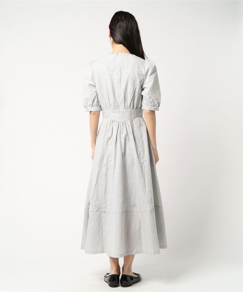 MOUSSY（マウジー）の「STRIPE HALF SLEEVE DRESS（ワンピース・レディース・ブラック系その他/ホワイト系その他/レッド系その他・2/1）」の5枚目の写真