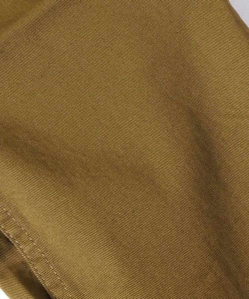 SHIPS(シップス)の「SC: カラー テーパード チノパンツ□(チノパンツ・メンズ・チャコールグレー/ベージュ/オリーブ/ネイビー/コバルトブルー/オレンジ/ベージュ系その他/ダークブルー/アッシュグレー・30inch/32inch/29inch/31inch/33inch/34inch)」の16枚目の写真