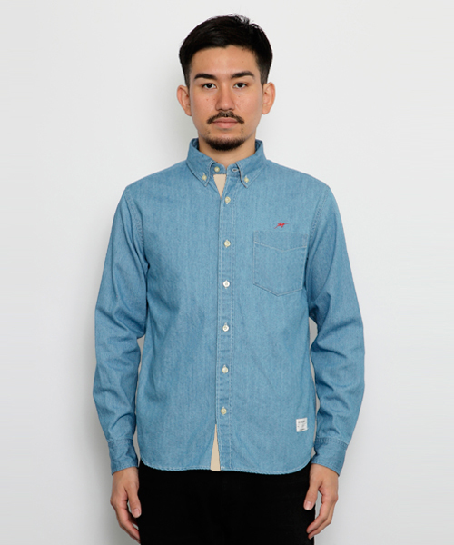 XLARGE（エクストララージ）の「DENIM BD SHIRT（シャツ/ブラウス・メンズ・ダークインディゴブルー/ライトインディゴブルー・SMALL/MEDIUM/LARGE/X-LARGE）」の2枚目の写真