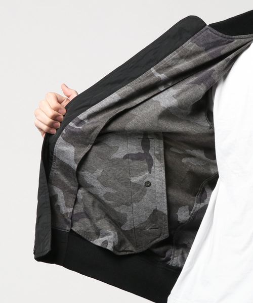 Alpha Industries（アルファインダストリーズ）の「【ALPHA】ＢＯＮＤＩＮＧ　Ｌ－２Ｂ（ミリタリージャケット・メンズ・ホワイト/ブラック/アーミー・LARGE/MEDIUM/X-LARGE）」の6枚目の写真