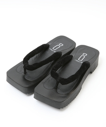 i | 下駄(スニーカー)