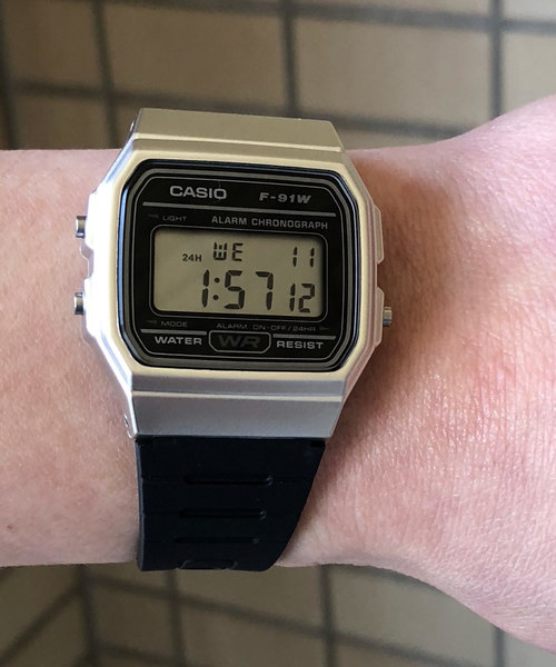 CASIO（カシオ）の「CASIO F-91WM : カシオ ベーシック デジタル