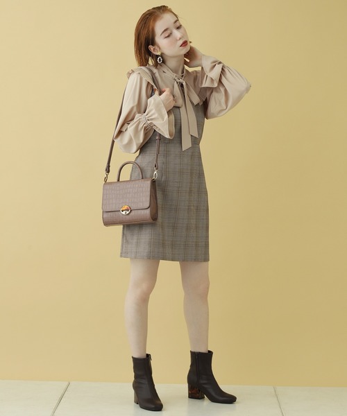 one after another NICE CLAUP（ワンアフターアナザーナイスクラップ）の「プリーツリボンブラウス（シャツ/ブラウス・レディース・ベージュ/オフホワイト/グリーン・FREE）」の14枚目の写真