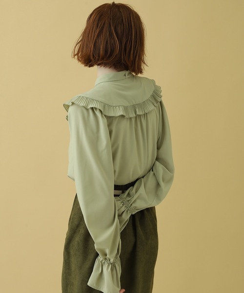 one after another NICE CLAUP（ワンアフターアナザーナイスクラップ）の「プリーツリボンブラウス（シャツ/ブラウス・レディース・ベージュ/オフホワイト/グリーン・FREE）」の16枚目の写真