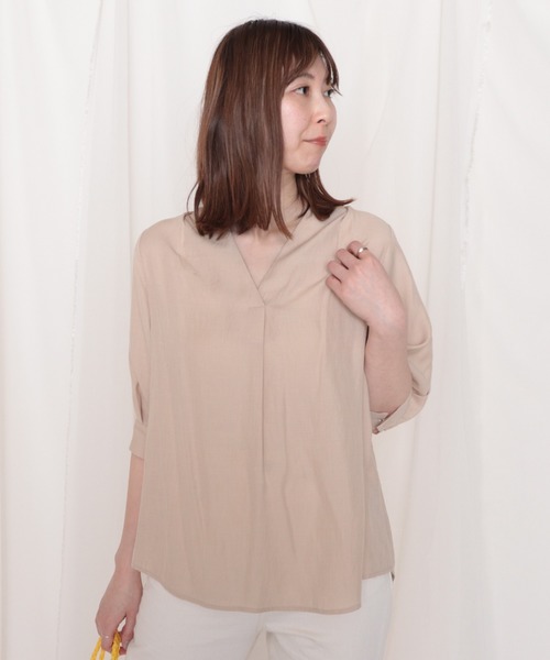 Cheek（チーク）の「タック入りブラウス（シャツ/ブラウス・レディース・オフホワイト/ベージュ/モスグリーン・MEDIUM）」の8枚目の写真