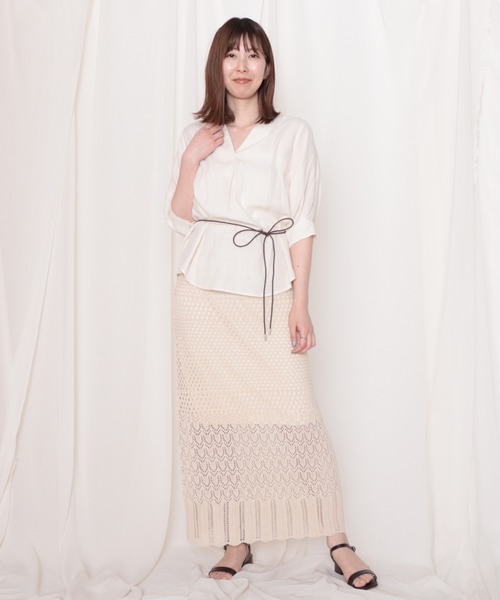 Cheek（チーク）の「タック入りブラウス（シャツ/ブラウス・レディース・オフホワイト/ベージュ/モスグリーン・MEDIUM）」の14枚目の写真