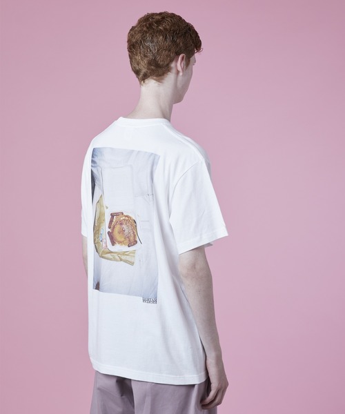 EIGHTAM(エイタム)の「Feel lonely tee(Tシャツ/カットソー・レディース・ホワイト/ブラック・SMALL/MEDIUM/LARGE)」の4枚目の写真
