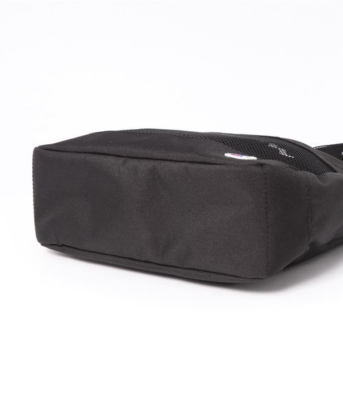 Champion（チャンピオン）の「【Champion】スクエアショルダーバッグ（ショルダーバッグ・メンズ・ブラック/ホワイト/ベージュ・ONE SIZE）」の6枚目の写真