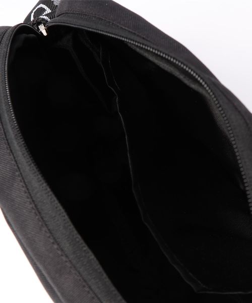 Champion（チャンピオン）の「【Champion】スクエアショルダーバッグ（ショルダーバッグ・メンズ・ブラック/ホワイト/ベージュ・ONE SIZE）」の8枚目の写真