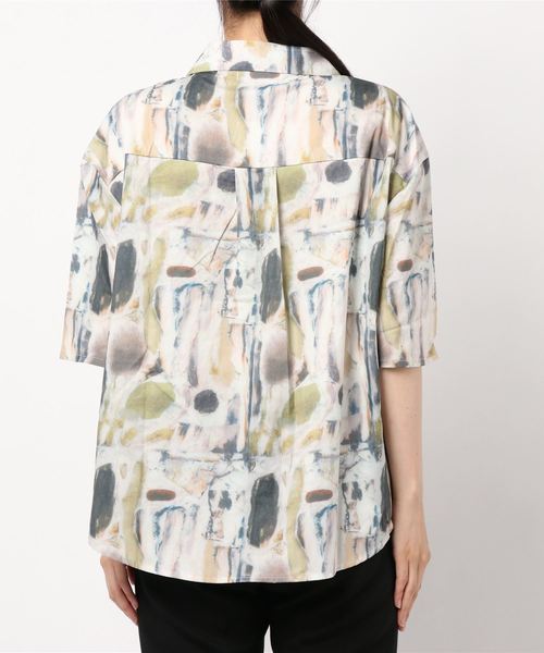 fifth（フィフス）の「水彩プリント開襟ハーフスリーブシャツ（シャツ/ブラウス・レディース・ベージュ・MEDIUM）」の4枚目の写真