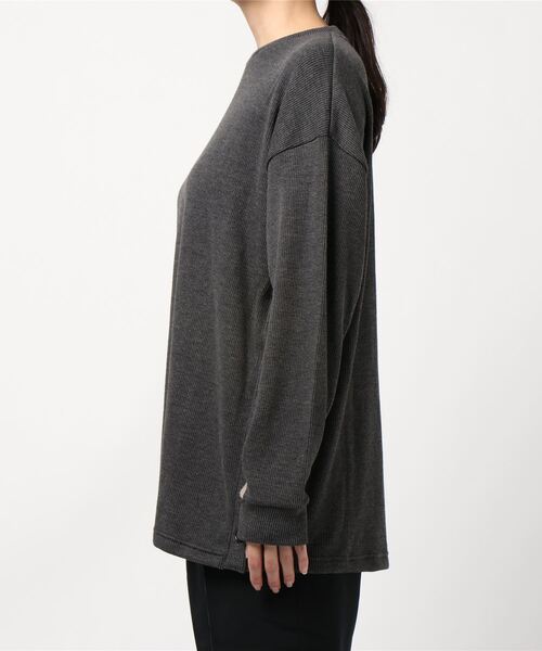 TRAP/U （トラップユー）の「《TRAP/U》サイドボタン　長袖カットソー（Tシャツ/カットソー・レディース・チャコールグレー/ブラック/ベージュ/カーキ・MEDIUM/LARGE）」の6枚目の写真