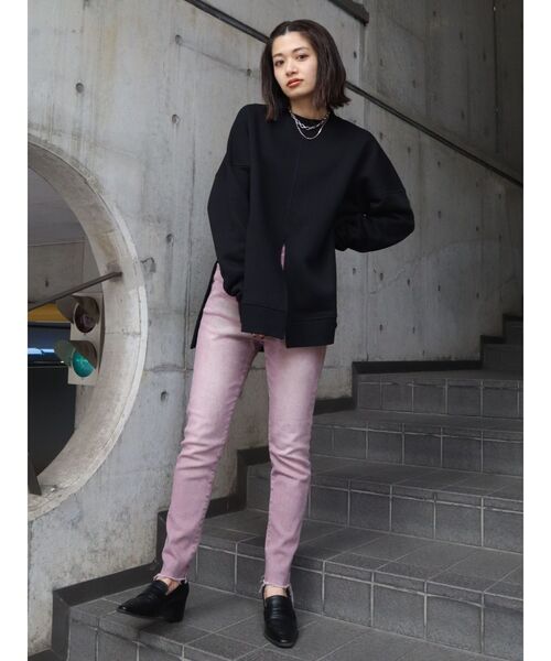 EMODA（エモダ）の「ロングスリットトップ（スウェット・レディース・ホワイト/ブラック/カーキ・FREE）」の5枚目の写真