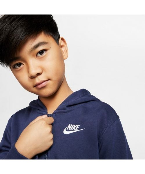 NIKE(ナイキ)の「NIKE/ナイキ YTH クラブ フルジップフーディ(パーカー・キッズ・ネイビー/ブラック/グレー・150/140/130/160/140cm)」の5枚目の写真