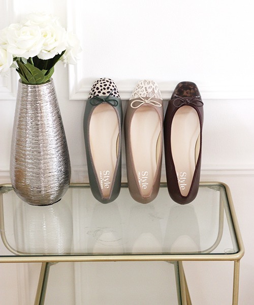 JELLY BEANS(ジェリービーンズ)の「【WEB限定】スクエアトゥコンビバレエシューズ(215-15)JELLY BEANS(ジェリービーンズ)(バレエシューズ・レディース・ラベンダー/グリーン/ベージュ/ブラック/アイボリー/ブルー/グレイッシュベージュ/ダークブラウン/パープル系・22.5/23.5/24/23/24.5)」の4枚目の写真