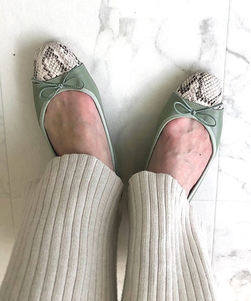 JELLY BEANS(ジェリービーンズ)の「【WEB限定】スクエアトゥコンビバレエシューズ(215-15)JELLY BEANS(ジェリービーンズ)(バレエシューズ・レディース・ラベンダー/グリーン/ベージュ/ブラック/アイボリー/ブルー/グレイッシュベージュ/ダークブラウン/パープル系・22.5/23.5/24/23/24.5)」の21枚目の写真