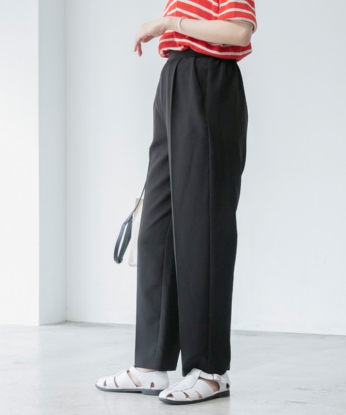 BONLECILL（ボンルシール）の「センタープレス タック入りテーパード スラックスパンツ（スラックス・レディース・ブラック/ベージュ/ブルー/イエロー/グリーン/ネイビー/オレンジ/ブルーグレー/モスグリーン/レッド/ダークブラウン/パープル/マスタード/グレイッシュベージュ/ブラウン・M/L）」の17枚目の写真