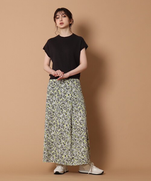 DRESSTERIOR（ドレステリア）の「◆フラワープリントタックマキシスカート（スカート・レディース・グレー系5/ネイビー系・38/36）」の12枚目の写真