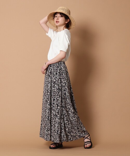 DRESSTERIOR（ドレステリア）の「◆フラワープリントタックマキシスカート（スカート・レディース・グレー系5/ネイビー系・38/36）」の14枚目の写真
