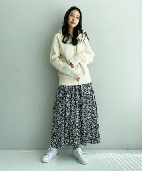 DRESSTERIOR（ドレステリア）の「◆フラワープリントタックマキシスカート（スカート・レディース・グレー系5/ネイビー系・38/36）」の11枚目の写真