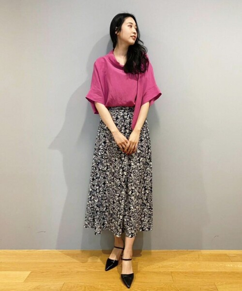 DRESSTERIOR（ドレステリア）の「◆フラワープリントタックマキシスカート（スカート・レディース・グレー系5/ネイビー系・38/36）」の15枚目の写真