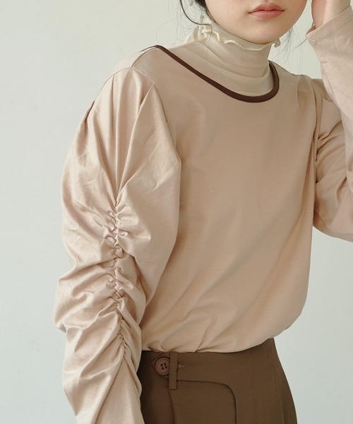 Bab（バブ）の「【WEB限定】配色パイピング袖シャーリングカットソー（Tシャツ/カットソー・レディース・ブラック/ベージュ/オフホワイト・FREE）」の15枚目の写真