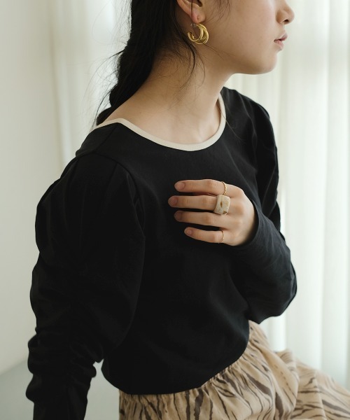 Bab（バブ）の「【WEB限定】配色パイピング袖シャーリングカットソー（Tシャツ/カットソー・レディース・ブラック/ベージュ/オフホワイト・FREE）」の20枚目の写真