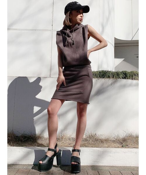 GYDA（ジェイダ）の「【SETUP着用可】リメイクスウェットタイトスカート（スカート・レディース・チャコールグレー/ベージュ/グレー/アイボリー・FREE）」の7枚目の写真