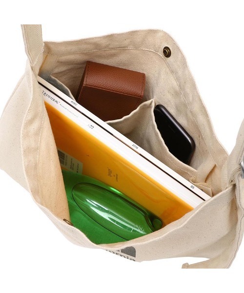 THE NORTH FACE（ザノースフェイス）の「THE NORTH FACE ショルダーバッグ Musette Bag - NM82041（ショルダーバッグ・メンズ・ブラック/ホワイト/レッド/ブルー/グレー/グリーン・FREE）」の9枚目の写真